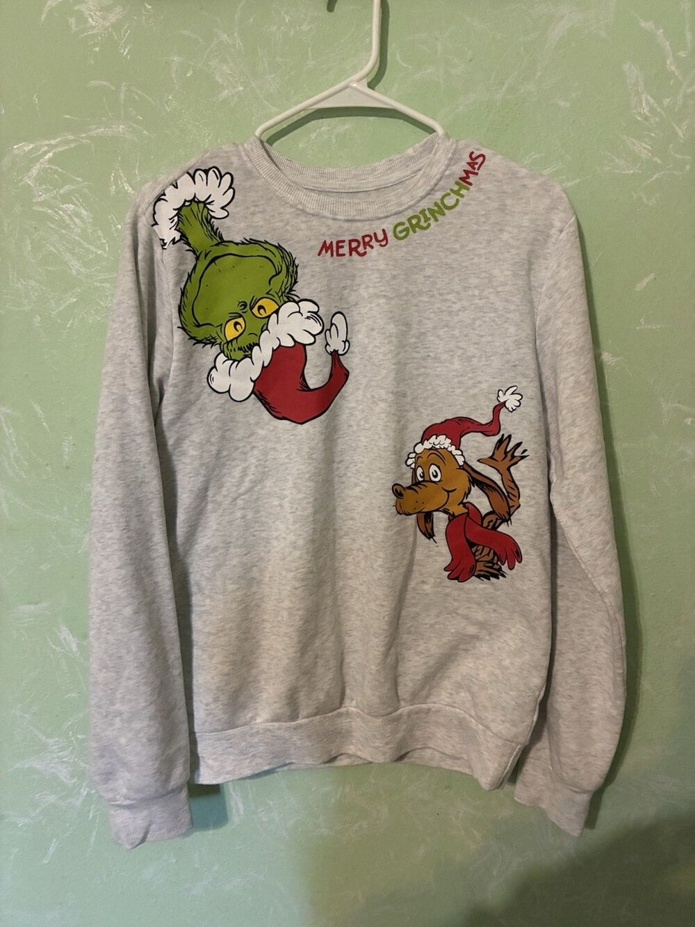 Dr. Seuss ‘The Grinch’ Sweatshirt Size Small